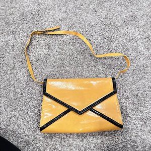 Bally Vintage Yellow Gold and Black Patent Leather Envelope Clutch Shoulderbag